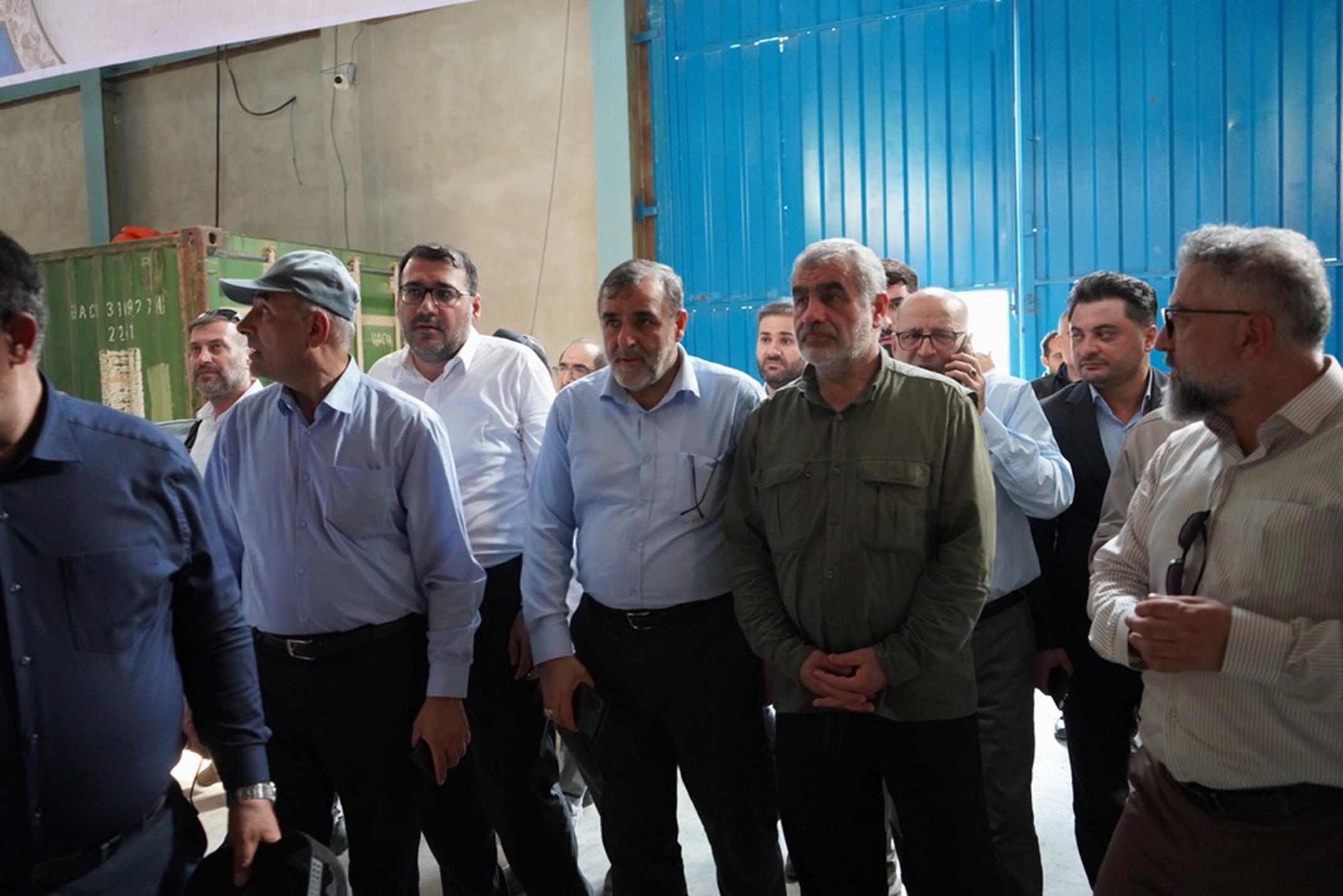 بازدید نایب رییس مجلس از انبار مرکزی استان بوشهر