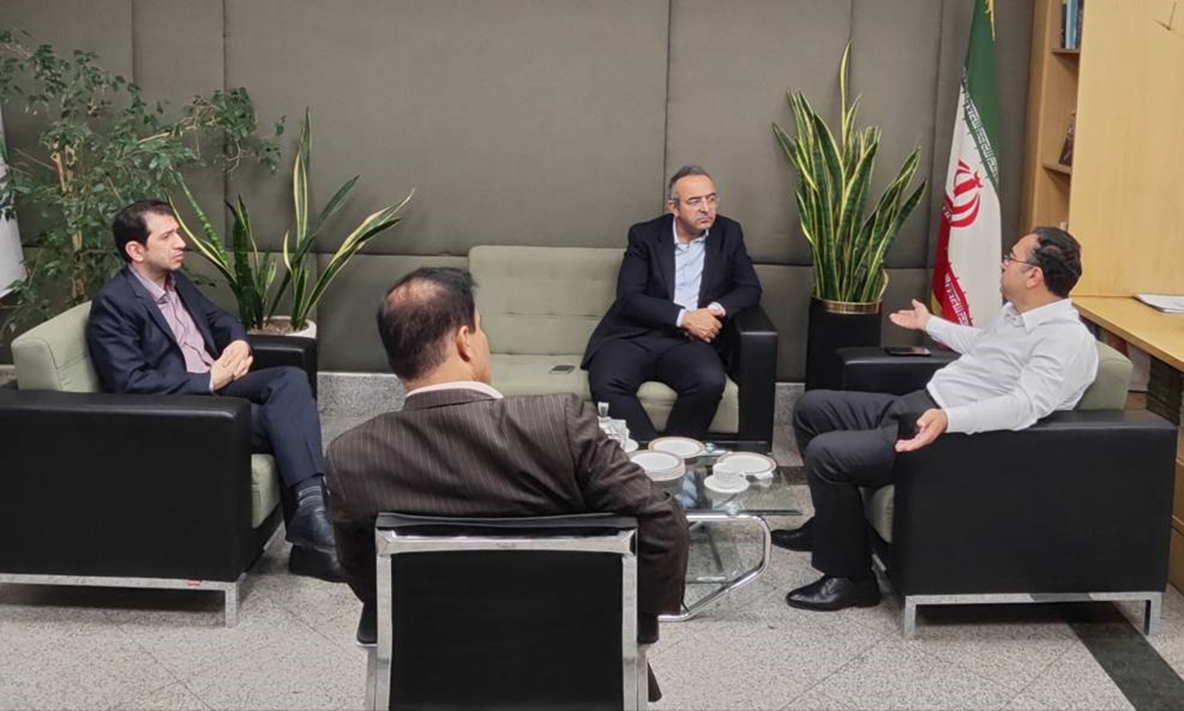 نشست راهبردی مولدسازی و صنعتی‌سازی مسکن در وزارت راه و شهرسازی برگزار شد