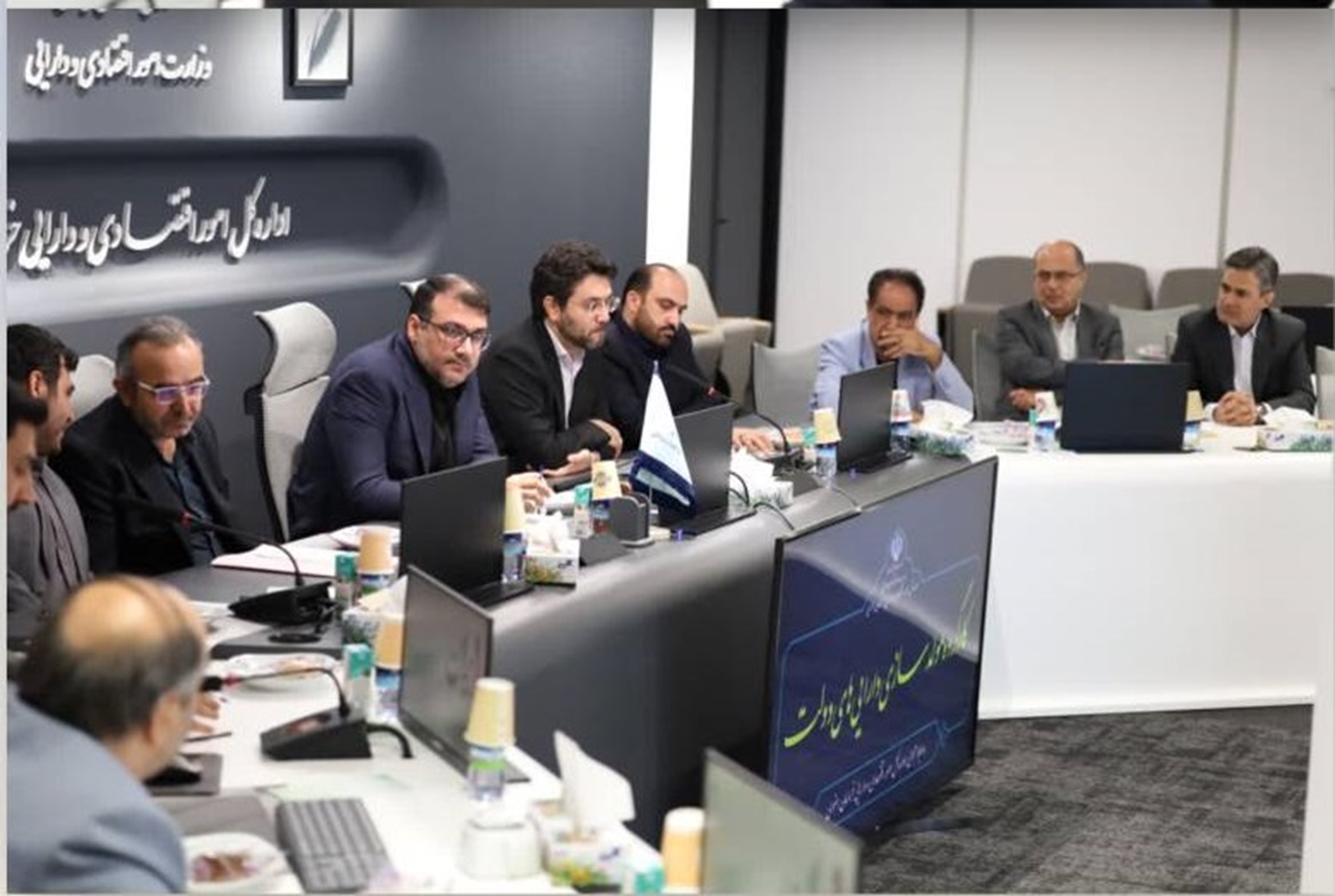 تاکید بر بازتعریف مسیر مولدسازی دارایی‌های دولت در خراسان رضوی